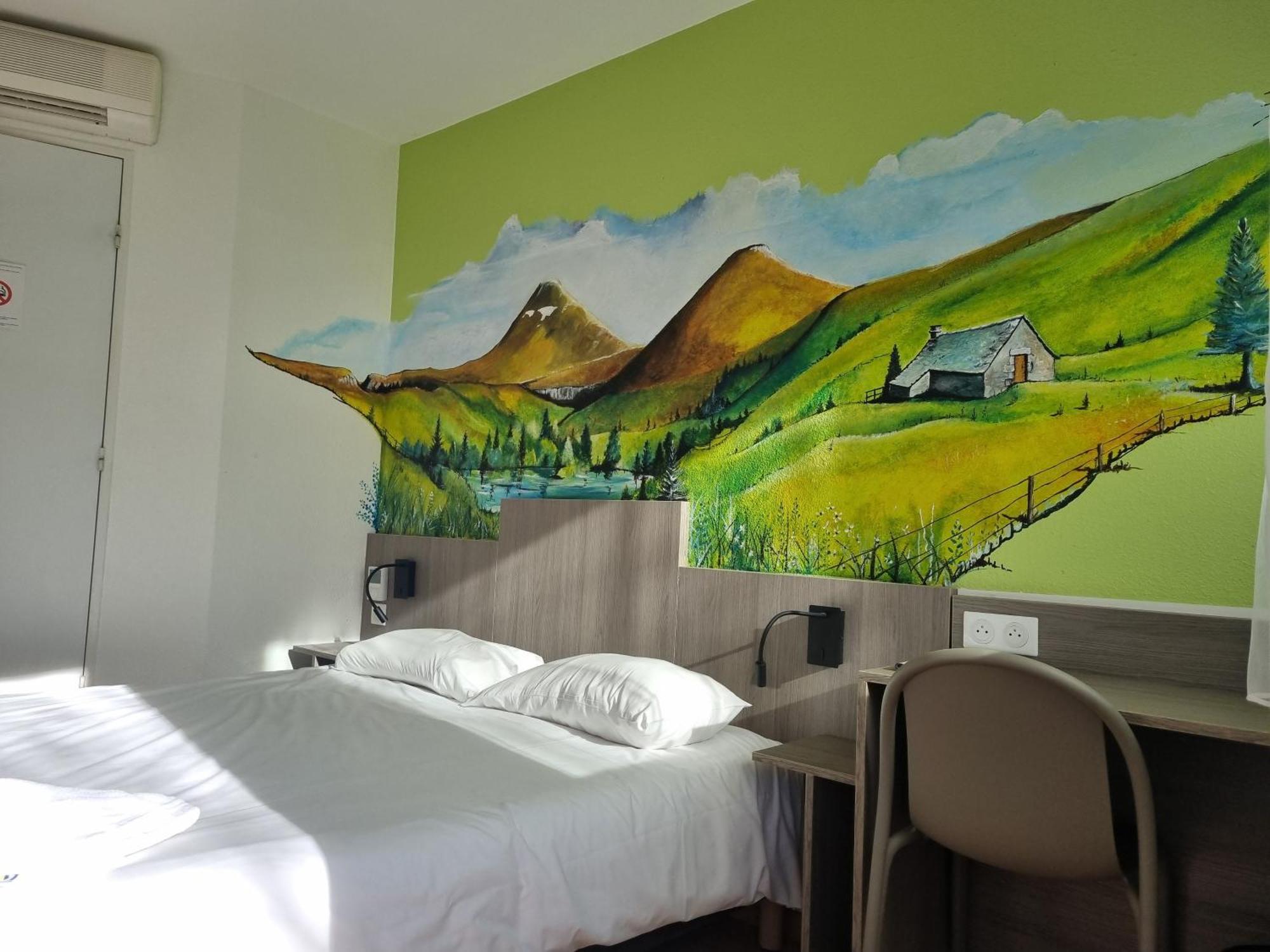 Riom-ès-Montagne The Originals Access, Hotel Le Lutea מראה חיצוני תמונה