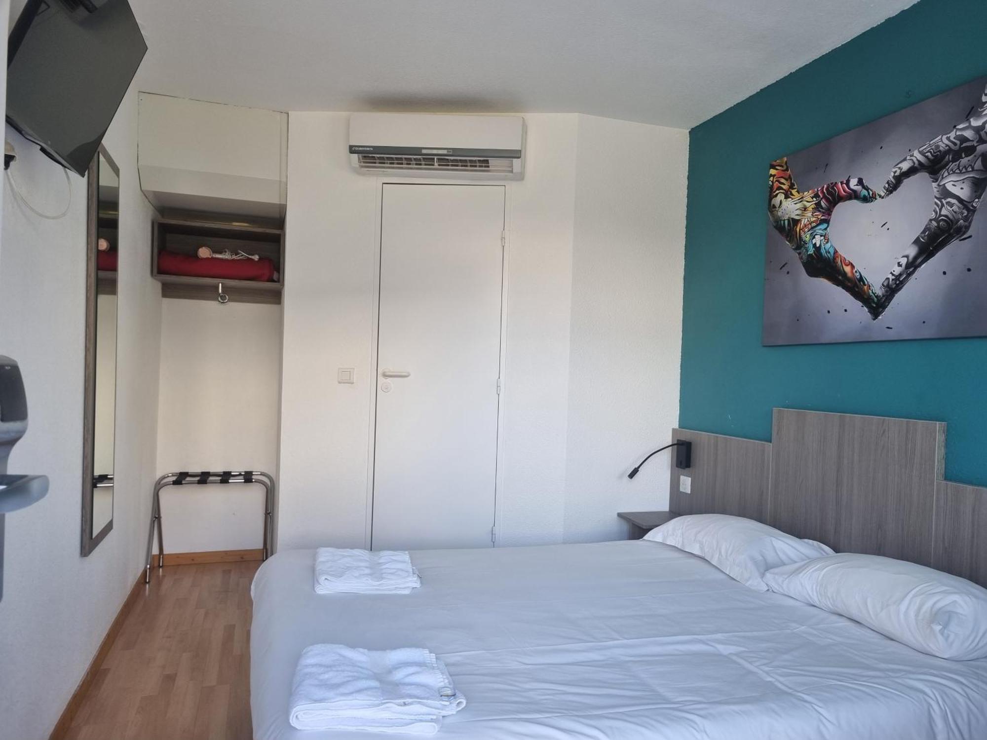 Riom-ès-Montagne The Originals Access, Hotel Le Lutea מראה חיצוני תמונה